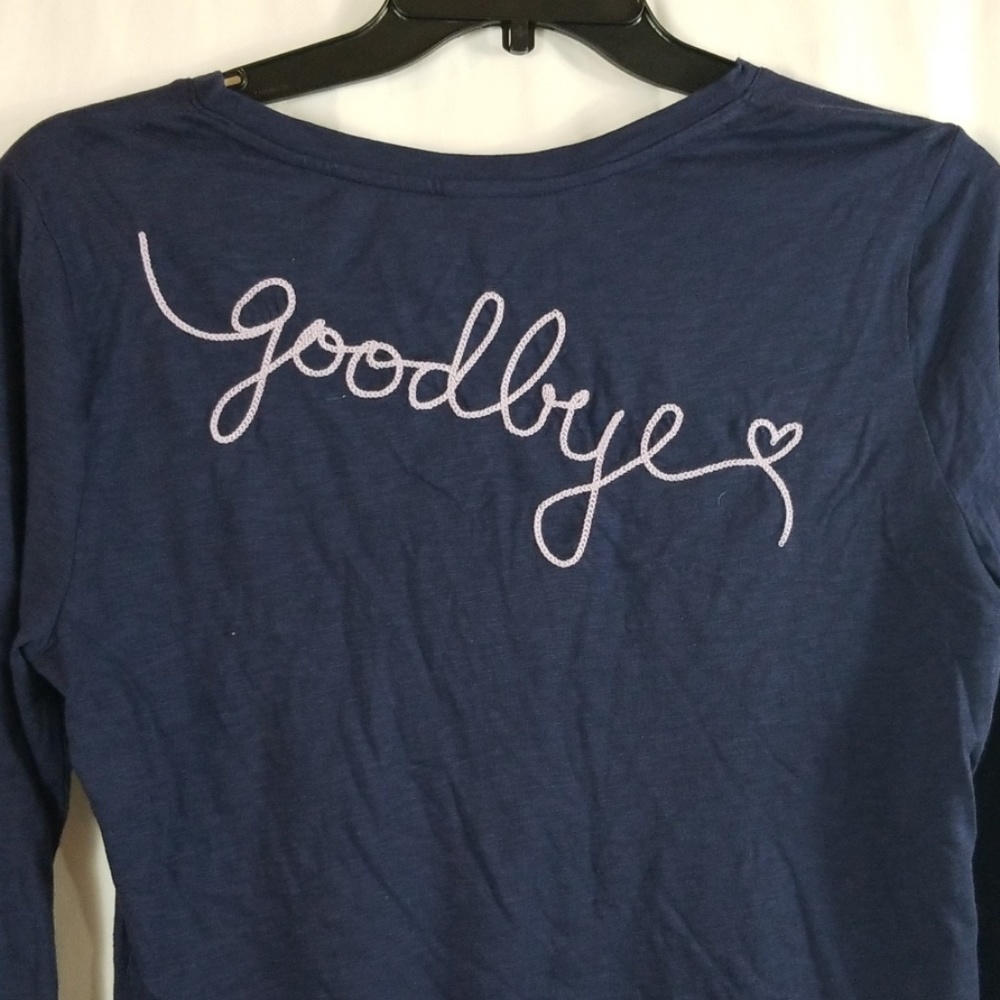 Maison Jules
Hello-Goodbye Graphic Top
Navy Blue - Picture 4 of 4